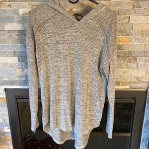 Hooded long sleeve lightweight sweater